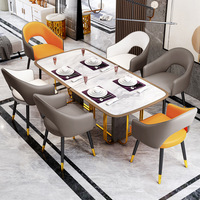 Chaise de restaurant en cuir avec structure en bois massif, vente en gros, idéale pour les chaînes hôtelières et de restaurants