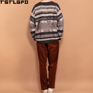 Cardigan en tricot Fair Isle coupé et cousu pour homme, multicolore, vintage années 90, col en V, streetwear, pulls pour homme, fabricants en gros - Product Image 2