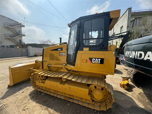 Mini CAT D5K usada bien conservada, máquina de movimiento de tierras, excavadora sobre orugas, marca de fama mundial con motor central en Stock - Product Image 4