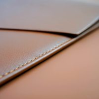 Ensemble de housse pour ordinateur portable en cuir personnalisé, housse en cuir PU avec petite pochette, tapis de souris et organisateur de câbles, étui pour ordinateur portable en cuir