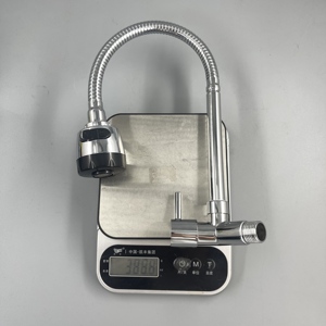 <span class=keywords><strong>Robinet</strong></span> <span class=keywords><strong>de</strong></span> cuisine moderne à eau froide à poignée unique avec douchette extractible rotative à 360 degrés, finition chromée, mural, pour le Brésil - Product Image 6