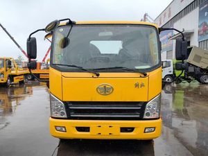 Camion de dépannage diesel FAW 3 tonnes 4x2 avec plateau de chargement pour déblaiement routier et transmission manuelle, état neuf, capacité de <span class=keywords><strong>remorquage</strong></span> 5T - Product Image 4