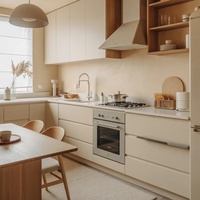 Meubles de cuisine et îlot de cuisine Senger sur mesure, style crème française, écologiques, design haut de gamme, modulaires et minimalistes