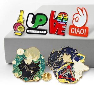 Épinglette personnalisée en métal complexe, style japonais, motif dessin animé mignon, émail dur, pour chapeau, impression UV, type bronze et laiton - Product Image 1