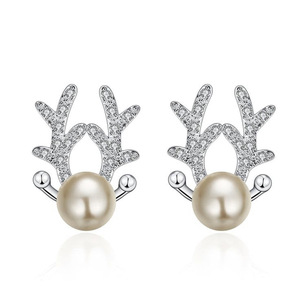 Orecchini a Perno con Corna di Renna, Gioielli Natalizi per Donne, Ideali per Uso Quotidiano e Regalo per Feste - Product Image 5