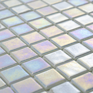 Mosaico Acquaris Jasmin in vetro 15x15 cm con finitura iridescente per pareti e pavimenti - Product Image 6