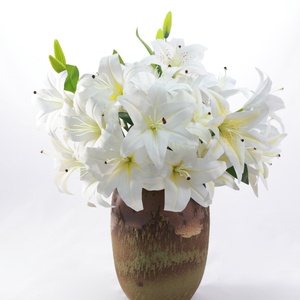 <span class=keywords><strong>Fiori</strong></span> Artificiali di Giglio Bianco a 6 Teste, Effetto Realistico, per Matrimoni e Decorazioni Domestiche, Gigli Artificiali Grandi - Product Image 1