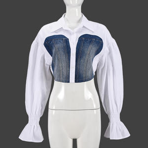 2024 nuova <span class=keywords><strong>camicia</strong></span> in Denim bianco da donna con Top corto Patchwork <span class=keywords><strong>maniche</strong></span> svasate camicie da donna alla moda da donna - Product Image 5