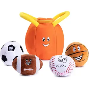 4つのトーキングソフトぬいぐるみボールが付いたトーキングスポーツぬいぐるみバッグ。スポーツセットには、バッグ、バスケットボール、野球、サッカーボールピローカスタムが含まれています