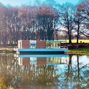 Barco Turístico de Lujo, Casa Flotante, Embarcación de Entretenimiento con Paredes de Vidrio y Paneles de Madera para Uso Recreativo - Product Image 1