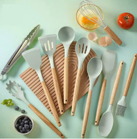 Peralatan Dapur Mewah Peralatan Masak Kecil Set Aksesoris Dapur Silikon dengan Gagang Kayu