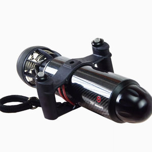 Dispositif de propulsion sous-marine en fibre de carbone 650W 675mm Scooter aquatique pour la plongée en apnée - Product Image 5