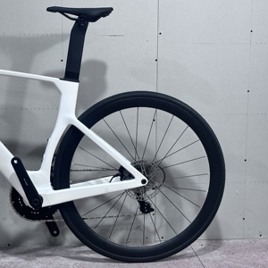 <span class=keywords><strong>Bicicleta</strong></span> de <span class=keywords><strong>Carretera</strong></span> KOZO de Fibra de Carbono Ligera y Aerodinámica de Alta Calidad con Frenos de Disco Hidráulicos OEM para Carreras y Ejercicio - Product Image 5