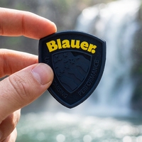 Logo en silicone gaufré 3D personnalisé patchs en PVC étiquettes de vêtements d'usine en caoutchouc souple avec nom de marque pour les vêtements