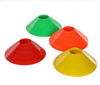 Cônes d'agilité en plastique PE jaunes de 5 cm, durables et écologiques, pour l'entraînement des joueurs de football/soccer