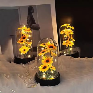 Regalo de Graduación, Pequeño Set de Girasoles de Plástico, Regalo para el Día de la Madre, para Esposa, para Mamá, Regalo de San Valentín, Flor Eterna, Regalo de Cumpleaños - Product Image 1