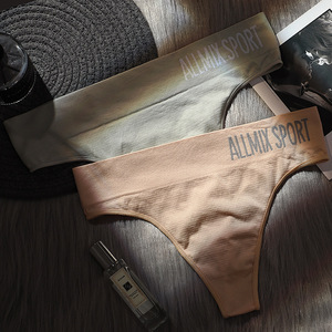 Slip a Vita Alta con Stampa Lettering, Intimo Sexy alla Moda, Perizoma Sportivo a Vita Alta - Product Image 3