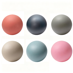 Pelota de Yoga Personalizada de 300g y 20cm, Antideslizante, de PVC Ligero y Suave para Principiantes, Fortalecimiento del Core y Ejercicios de Yoga - Product Image 1