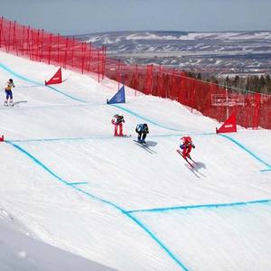 Filet <span class=keywords><strong>de</strong></span> sécurité pour terrain <span class=keywords><strong>de</strong></span> <span class=keywords><strong>ski</strong></span> en HDPE noué avec poteau en polycarbonate, filets <span class=keywords><strong>de</strong></span> protection pour le <span class=keywords><strong>ski</strong></span> et le golf - Product Image 5