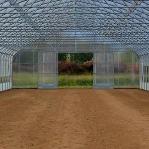 دفيئة كبيرة أحادية الامتداد من غشاء البولي إيثيلين مع إطار فولاذي مغلفن بالغمس الساخن وتهوية جانبية - Product Image 5