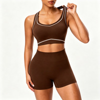 Ensemble de Vêtements de Yoga pour Femmes, Meilleures Ventes en Gros : Soutien-Gorge de Sport Antichoc Color Block et Short Effet Fesses de Pêche pour Course et Fitness