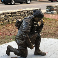 Sculptures de guerre contemporaines personnalisées, statue de soldat en bronze grandeur nature sur le thème du métal