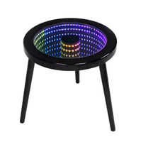 Fabricant de mobilier de maison Table de jeu infinie Table d'appoint basse Pieds en bois Finition noyer avec éclairage LED