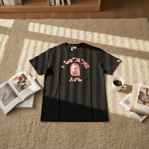 เสื้อยืดพิมพ์ลายแฟชั่นดีไซน์เนอร์รุ่นพรีเมียม ปี 2026 พร้อมส่ง - Product Image 1