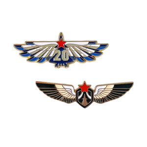 Badges de personnages <span class=keywords><strong>d</strong></span>'anime de style moderne personnalisés, accessoires portables mignons - Série de broches pour vêtements - Product Image 5