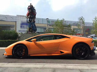 Design tendance style DMC en fibre de carbone : Lame avant, diffuseur arrière, jupes latérales et spoiler pour mise à niveau Lamborghini LP580 LP610 EVO