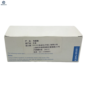 Sensor Fotoeléctrico Difuso Cilíndrico Pequeño E3HS-DS5E1 M12, Detección de 5cm, NPN, con Garantía de Un Año - Product Image 1