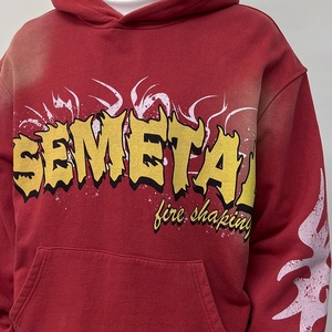 Ensemble de survêtement de luxe personnalisé en deux pièces, imprimé sérigraphié, en coton épais, avec sweat à capuche et short, coupe oversize, effet délavé et strass - Product Image 4