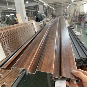 Film <span class=keywords><strong>de</strong></span> bois pour ventilation étanche personnalisé <span class=keywords><strong>de</strong></span> 12 pouces Panneau <span class=keywords><strong>de</strong></span> plafond en soffite uni en vinyle <span class=keywords><strong>PVC</strong></span> laminé pour l'avant-toit - Product Image 3