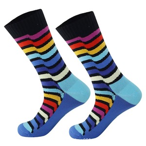 Chaussettes de randonnée unisexes imperméables 2026 pour hommes et femmes, chaussettes courtes respirantes pour la marche, les trajets quotidiens et le confort par tous les temps - Product Image 5