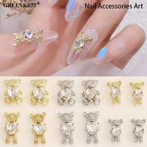Oro Plata Nuevos accesorios para <span class=keywords><strong>uñas</strong></span> Oso de peluche Corazón Abrazar Oso <span class=keywords><strong>con</strong></span> circón brillante Nail Art Charms para <span class=keywords><strong>uñas</strong></span> Suministros Diseño - Product Image 1