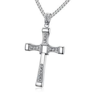 Venta caliente Fast and Furious 8 Collar de hombre dominante Toledo Mismo estilo Collar con colgante de Cruz para hombre - Product Image 1