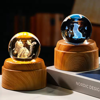 Boule de cristal gravée au laser personnalisée, boule de cristal lumineuse au laser, Voie lactée, Saturne, avec base lumineuse LED en bois rotative