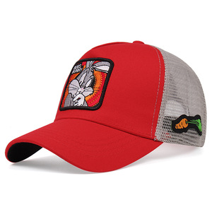 Gorra Trucker Unisex de Malla con Diseño de Animales y Parche Cuadrado Bordado Personalizado - Product Image 1