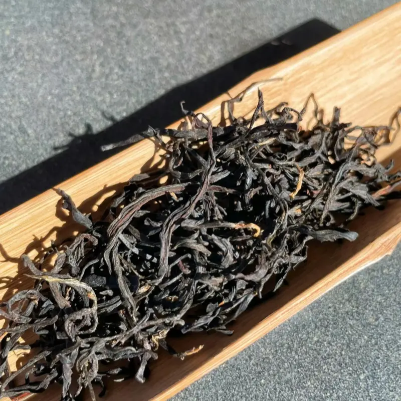 Venta caliente nuevos productos naturales y orgánicos Guizhou hojas de té negro de alta montaña