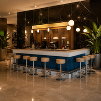 Ensemble de comptoir de bar en forme de L en surface solide personnalisée pour restaurant, bar lounge avec armoire à vin et colonne en pierre artificielle