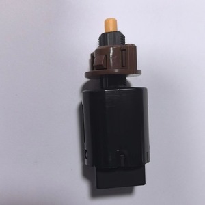 Interruptor de luz de freno Toyota 84340-49065 84340-09330 para reemplazo y reparación de interruptores automotrices - Product Image 1