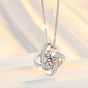 <span class=keywords><strong>Collana</strong></span> pendente di cristallo con <span class=keywords><strong>nodo</strong></span> di <span class=keywords><strong>amore</strong></span> alla moda per le donne all'ingrosso di san valentino scatola catena <span class=keywords><strong>collana</strong></span> gioielli regalo per le ragazze - Product Image 1