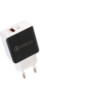 Cargador Rápido QC3.0 de 15W con Puerto Tipo-C y 3 Puertos USB para Laptops y Teléfonos Móviles - Uso en Pared y Auto - Product Image 1