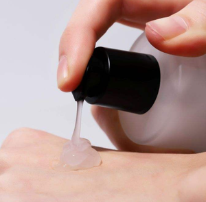 Ampolla Facial DEPLOY 48% con Flor de Camelia, Niacinamida y Ácido Hialurónico para Iluminar, Reafirmar e Hidratar - No Grasosa - Product Image 3