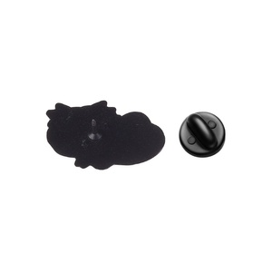 Spilla in metallo smaltata personalizzata 'Respect Your Elders' a forma di pantofole a quadri, stile retrò, per risvolto, gioiello di moda, regalo - Product Image 5