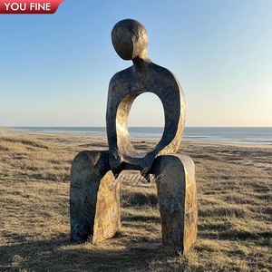 Sculpture YOUFINE abstraite en bronze d'un homme assis avec poitrine creuse pour l'art public moderne et la décoration des parcs - Product Image 2