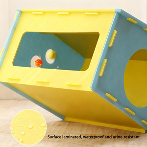 Casa para Gatos de Dos Pisos con Forma de Consola de Videojuegos de Estilo Pixelado Moderno, Resistente a la Intemperie, para Interiores y Exteriores, con Rascador para Gatos - Product Image 5