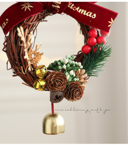 Adornos Navideños Rústicos con Campanas, Piñas y Lazos Navideños con Cascabeles y Piñas - Product Image 4