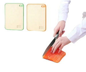 Planche à découper en plastique pour la cuisine, antibactérienne et anti-moisissure, double face, qualité alimentaire, avec adhésif - Product Image 1
