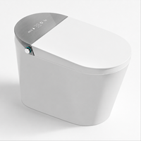 WC intelligent à poser au sol avec réservoir intégré, capteur de pied pour ouverture automatique du couvercle et désodorisation
